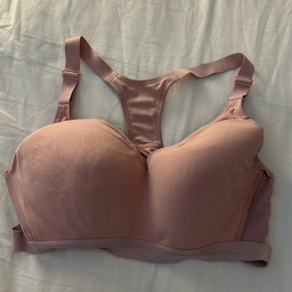 Used Victoria’s Secret Incredible Sports Bra 36D